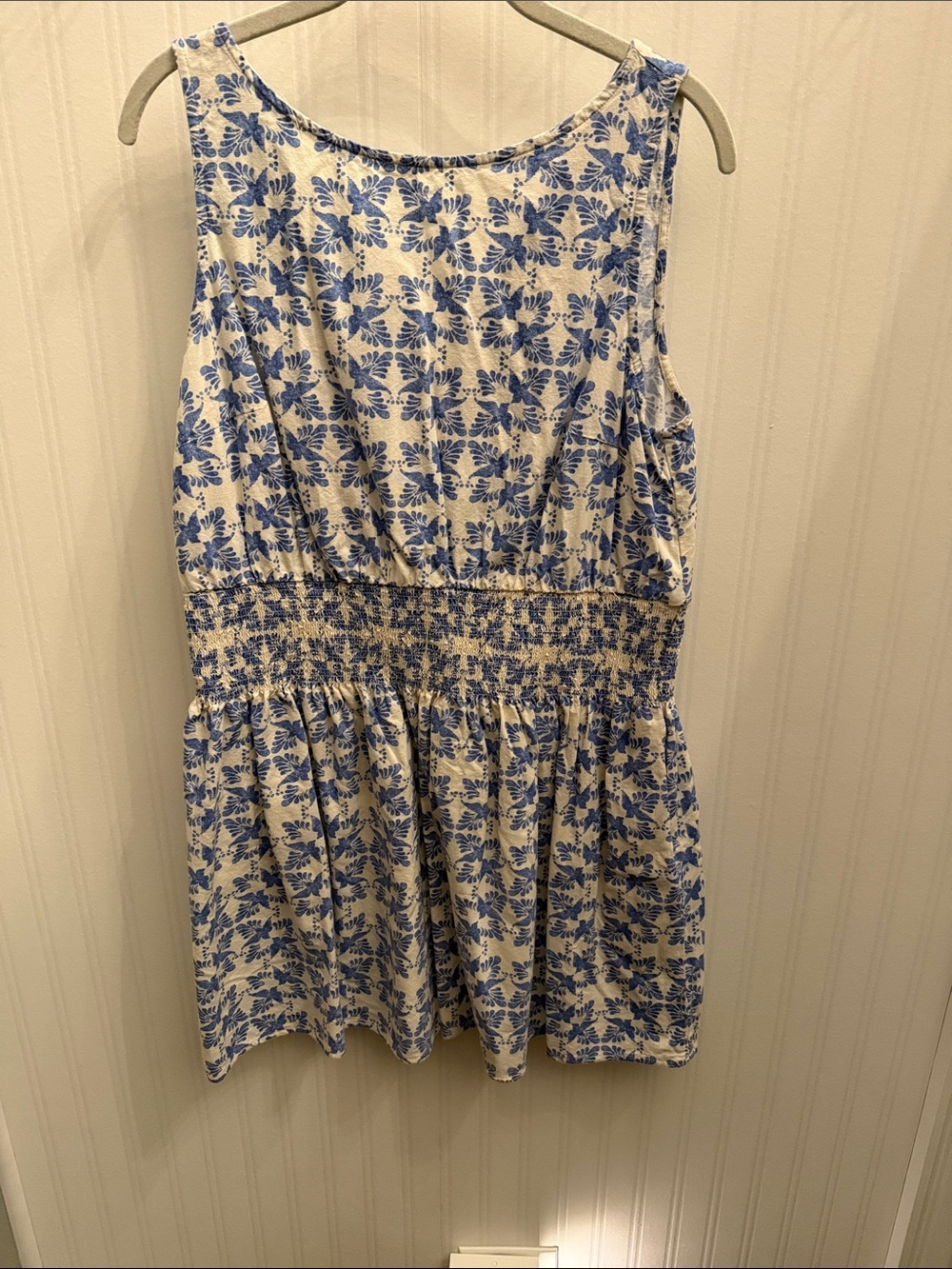 Universal Thread White and Blue Floral Smocked Waist Girls Dress